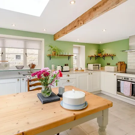 1 Chapel Terrace * Ebberston